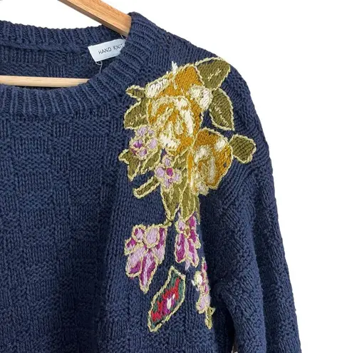 Vintage 80s 90s Navy Hand Knit Sweater w/ Floral Detail & Gold Stitching M/L