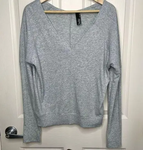 Bobi Los Angeles V Neck Long Sleeve Tee (Heather Gray) - Medium