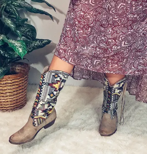 Big Buddha Southwest Fringe Tribal Cowboy Boots Tan Size 8 45 From Thrifty