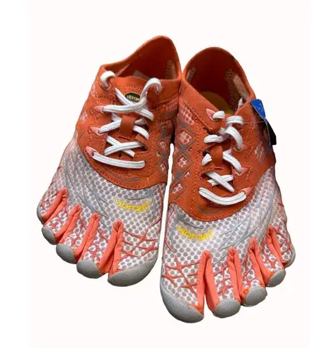Vibram Five Fingers women’s orange shoes sneakers size 36 or 6.5-7 SKU 4120