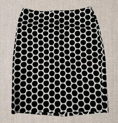 Women's New York & Company Skirt Size 8 Black and White Polka Dot