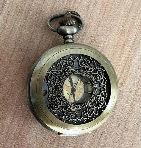 Steampunk Pocket Watch Beautiful Brass Color Case Scroll Motif Back White Dial