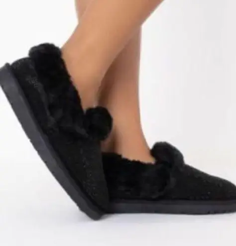 AZAELA Wang Cozy Slippers Black Size 7