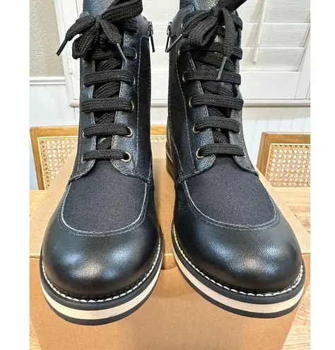 Walking Cradles Knox Ankle Boots Black Leather Size 7.5 NWOB Stylish Comfy
