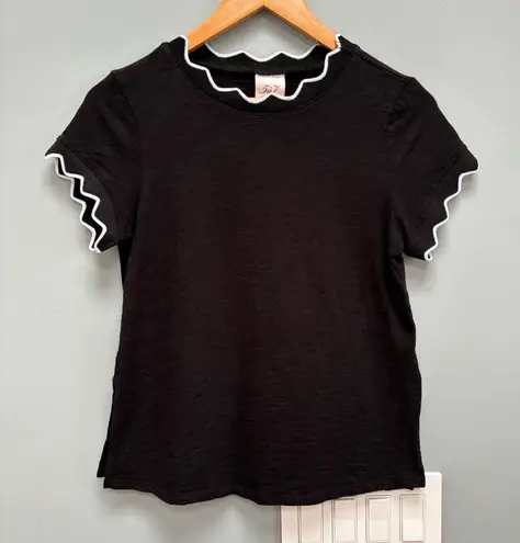 Cinq à Sept  Eve Scalloped Tee Shirt in Black XS