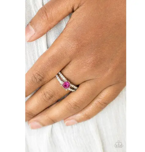 Paparazzi Oval Ruled White Ring (110)