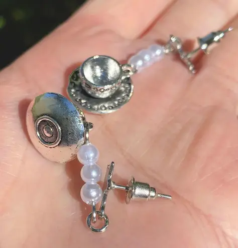Handmade tea cup unique fun fairy antique style dangle earrings☕️🍃🌀