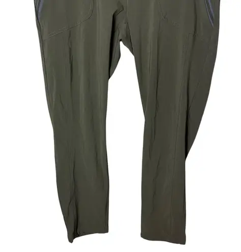 Columbia Women’s Sz Large Women Black Bryce Canyon II Pant in Woodland Big Gem Green