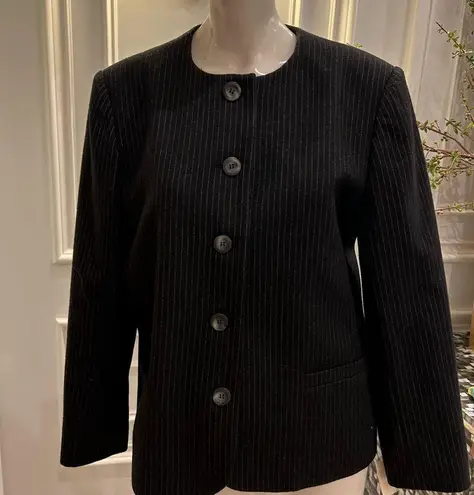 Neiman Marcus Sasson Black White Wool blend Pinstripe Blazer Jewel Neck