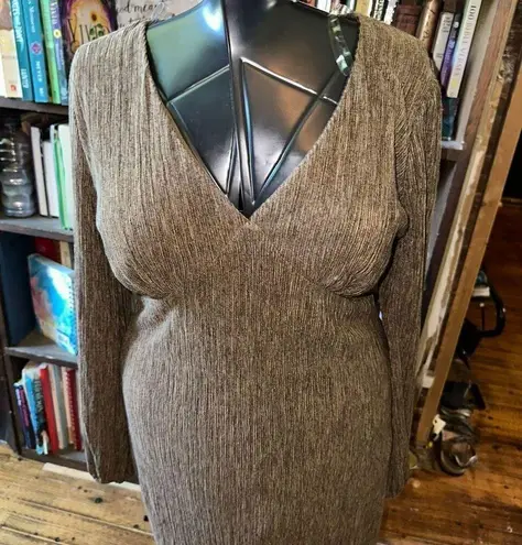 All in Favor Plisse textured v-neck empire waist XL midi dress