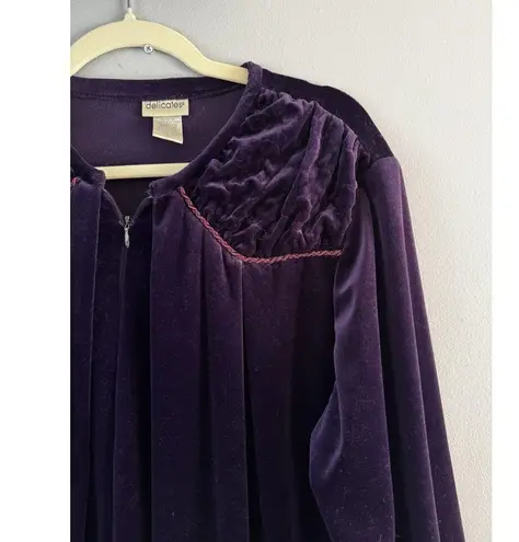 Delicates Vintage Purple Velour Pullover Robe Nightgown Women’s Size Medium