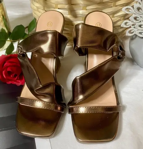 Mata Shoes NEW Bronze Heels