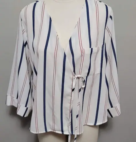 All in Favor white striped wrap blouse size xl