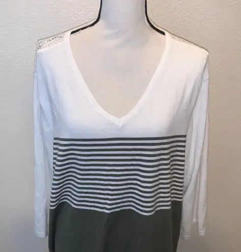 cj banks Women's 3X White and Green Striped Shirt Long Sleeve Knit