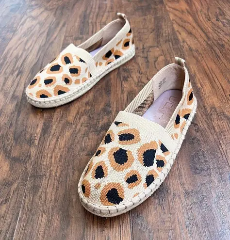 Deltan • Hensley Flyknit Espadrille leopard animal print flat slip on knit Size 7