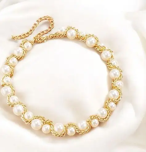 BCBGMAXAZRIA NWT  Pearl And Chain Detail Adjustable Waist Belt S/ M