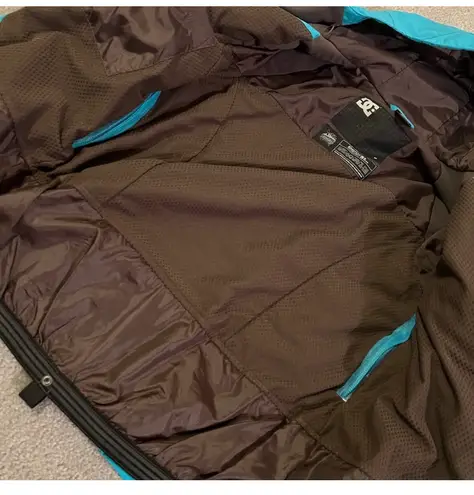 DC Shoes Snowboarding Jacket