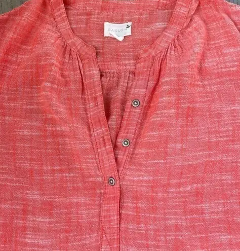 Caslon  lightweight spring summer cotton raw hem henley popover coral top Medium