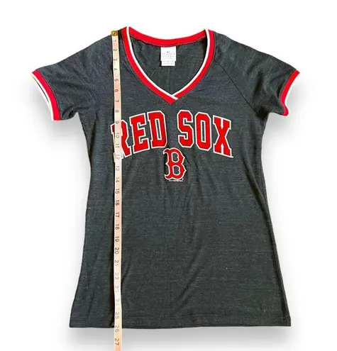 5th & Ocean  Boston Red Sox Women’s V-Neck Shirt- Size M