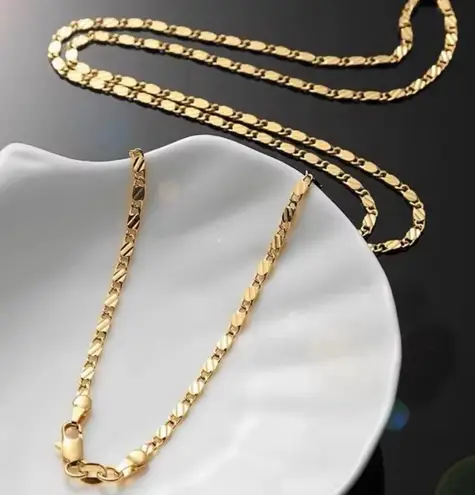 Boutique NEW 18k Yellow Gold Filled Flat Mariner Chain Necklace, 18”