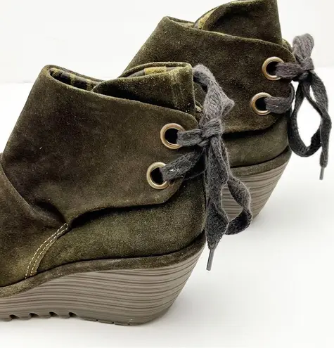 Fly London Yama Olive Green Suede Back Lace Platform Wedge Ankle Booties 5.5/6
