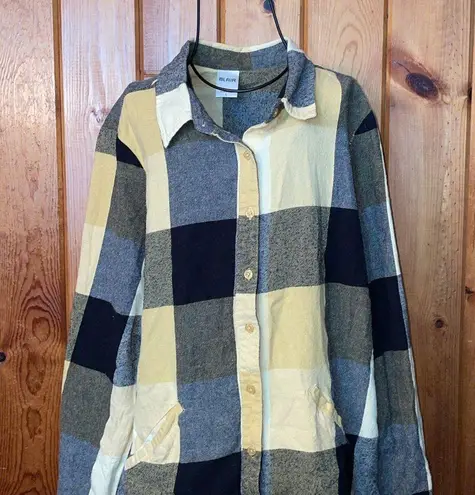 Blair yellow plaid flannel shirt size large longer in length with pockets fall