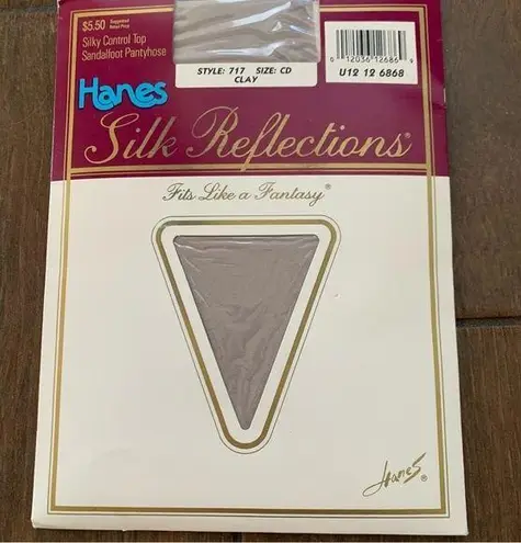 Hanes  Silk Reflections Control Top Pantyhose Vintage 90s Clay New Package