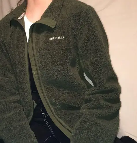 ARMY GREEN DENALI ZIP UP SHERPA EXTERIOR JACKET Size M