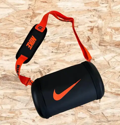 Nike New  SUPER RARE Asia Exclusive Barrel Bag