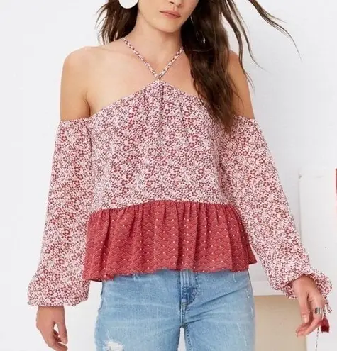 Tularosa  syrah cold shoulder floral top