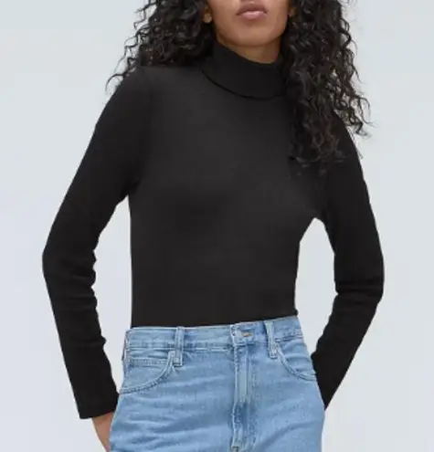 Everlane NWT  The Pima Micro-Rib Turtleneck in Black