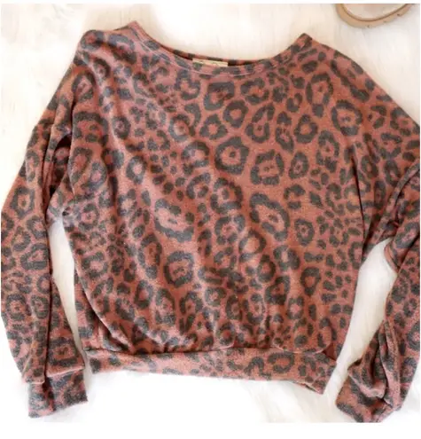 Olivia Rae NWT Leopard Print Sweatshirt Crew Neck Pullover SOFT
