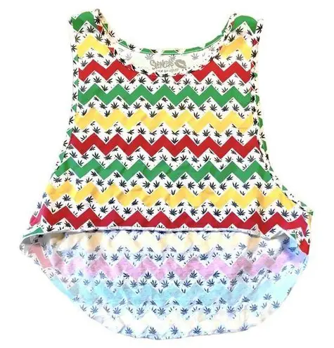 Spencer’s Wide Arm Opening Uneven Length Tank Top White Size M