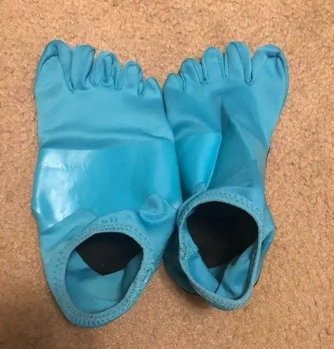 Cross fit Neoprene scuba Blue black barefoot weight training bootie sleeve Size 6