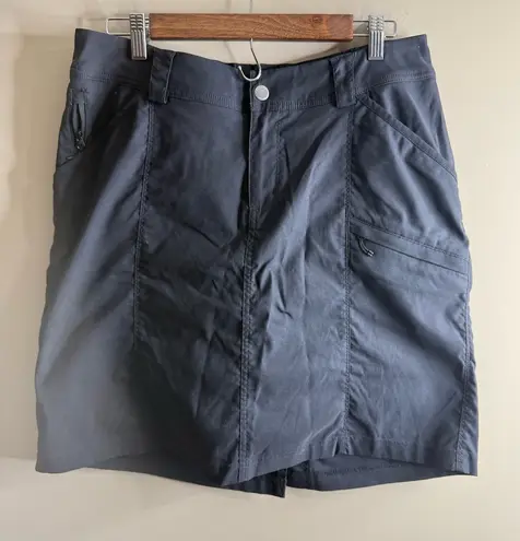Duluth trading black skort size 12