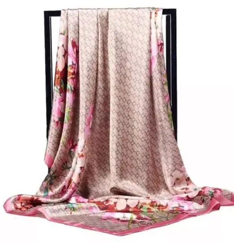 Chic & Versatile Scarf Red