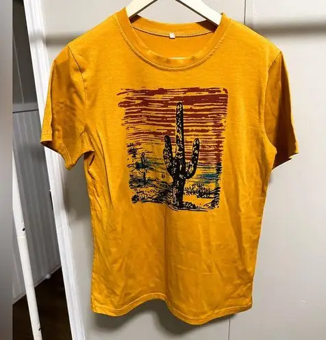 Yellow Western Graphic Short Sleeve Tee size small