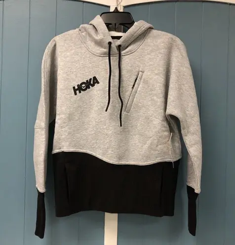 Hoka Women’s Gray Black Hoodie Sweatshirt 1110316 “The Rundown” XS