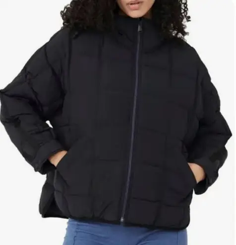 Free People  FP MOVEMENT x Hatch Pippa Packable Puffer Jacket in Black Size L