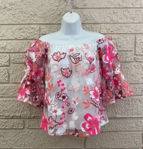 Alexia Admor Floral Embroidered Top