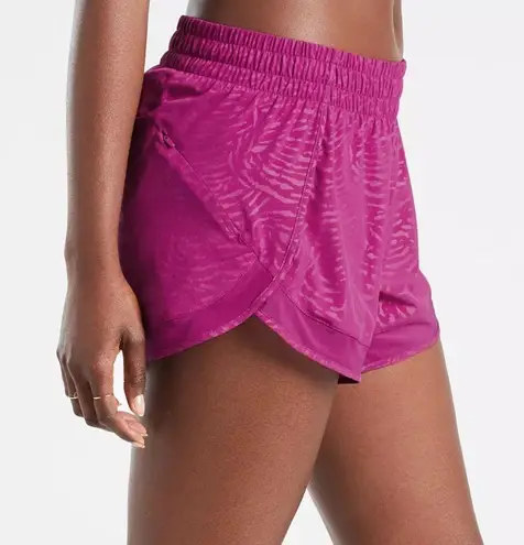 Athleta Printed Mesh Racer Run Short 4" Inseam in Fiji Magnolia Size XL