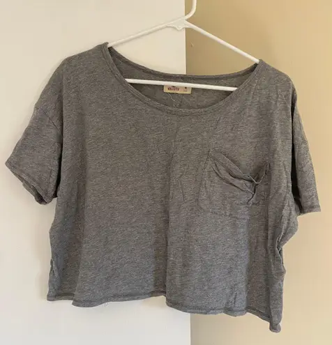 Hollister Cropped Tee