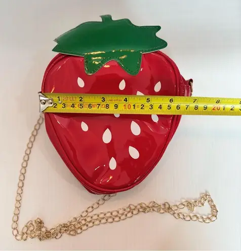 Strawberry Design chain crossbody bag Red