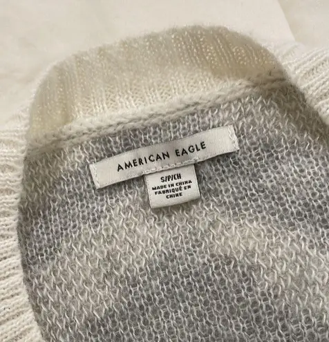 American Eagle Outfitters Sweater