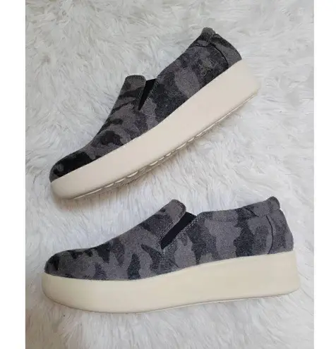 OTBT Forever Platform Camile Camo Slip On Sneakers Sz 6.5 New