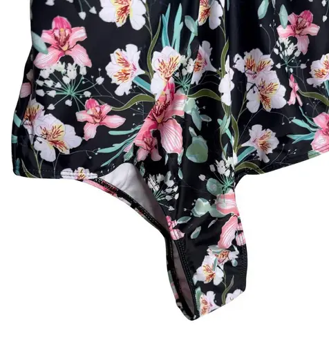 PatPat Floral Ruffle Sleeve Front Keyhole Cutout One