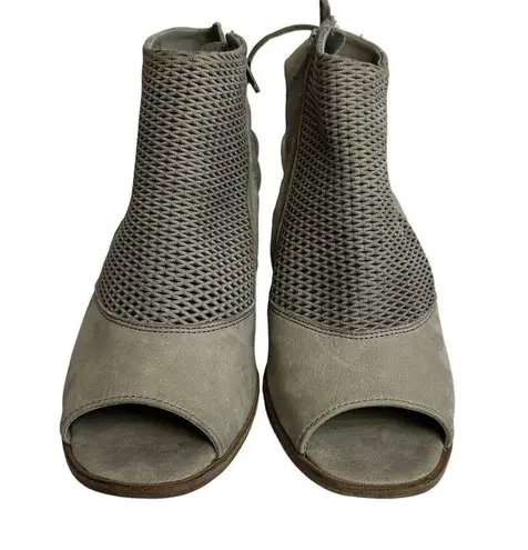 Paul Green  Booties Womans Size 7 US 9.5 Leather Peep-toe Perforated Lexi Heel