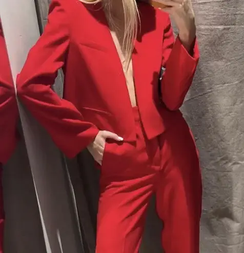 ZARA NWT  Red COLLARLESS CROPPED BLAZER. Size Medium