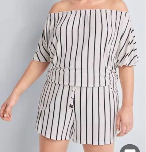 Venus NWT Off the shoulder romper