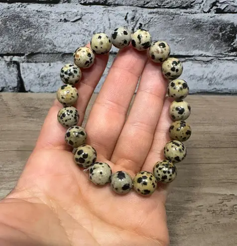 EUC Beaded Bracelet Set Black & Tan with Gift Box